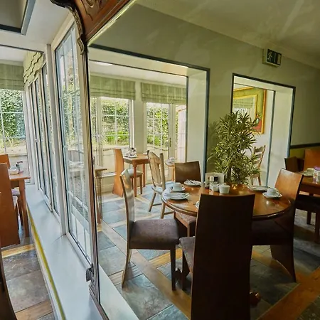 Killarney Inn Кілларні